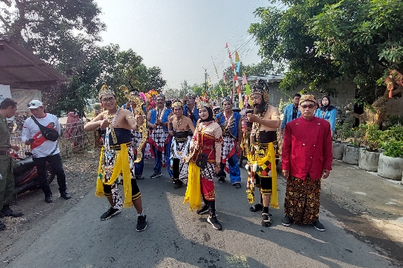 Karnaval Desa Korowelanganyar dalam rangka memperingati HUT RI Ke 78 tahun 2023